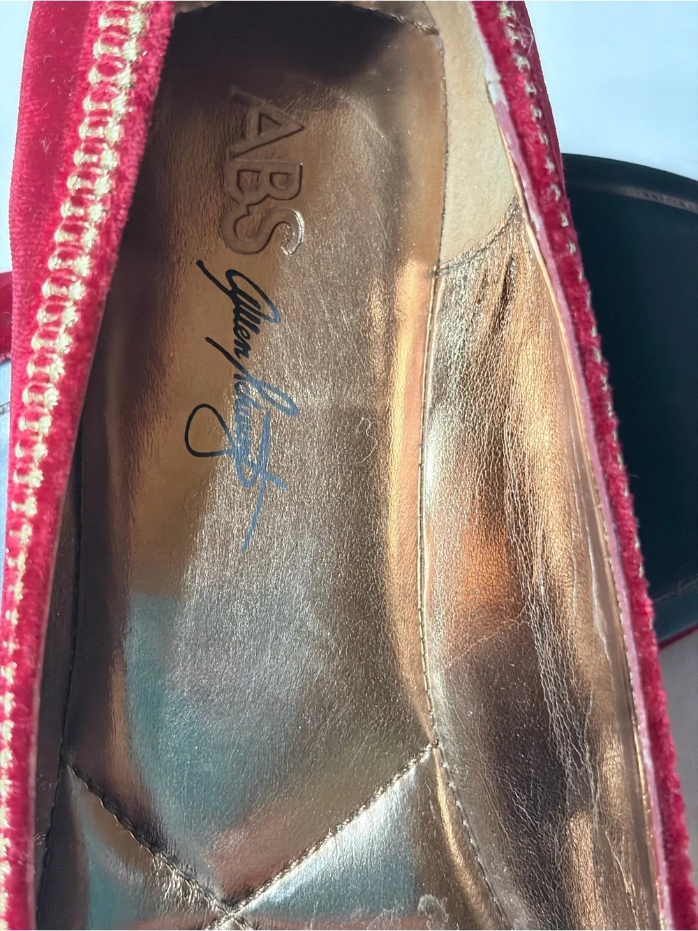 Red Velvet Embroidered Tiger Loafers - Women's size 9 FABULOUS!